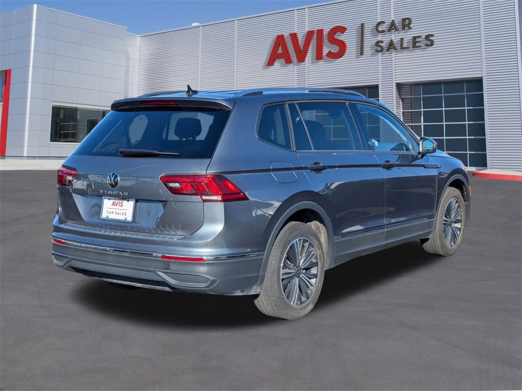 Used 2024 Volkswagen Tiguan SE image 6