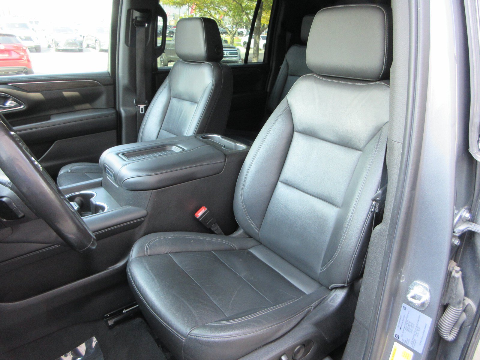 Used 2021 Chevrolet Suburban Z71 AWD/4WD image 34