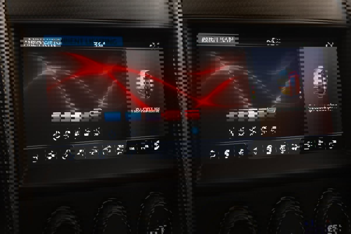 Used 2021 Jaguar F-TYPE R image 44