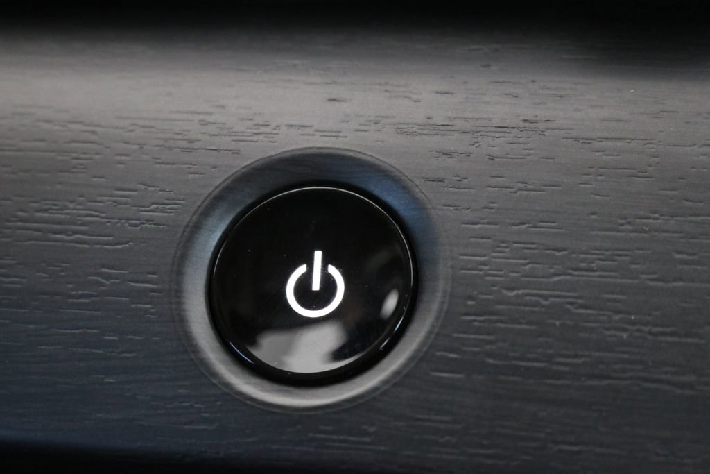 Used 2023 Nissan Ariya AWD image 56