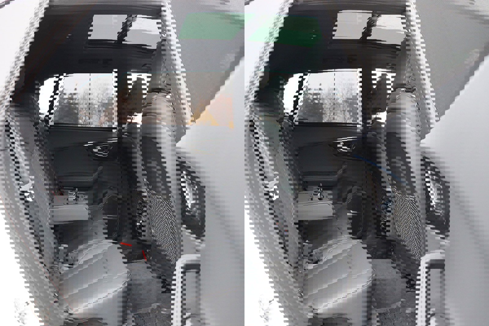 Used 2025 Audi Q8 Prestige w/ Prestige Package image 17