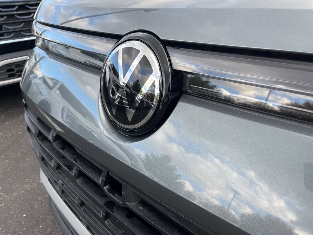 New 2026 Volkswagen Tiguan S FWD image 10