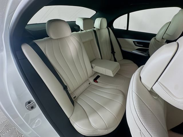 New 2026 Mercedes-Benz E 350 4MATIC Sedan image 27