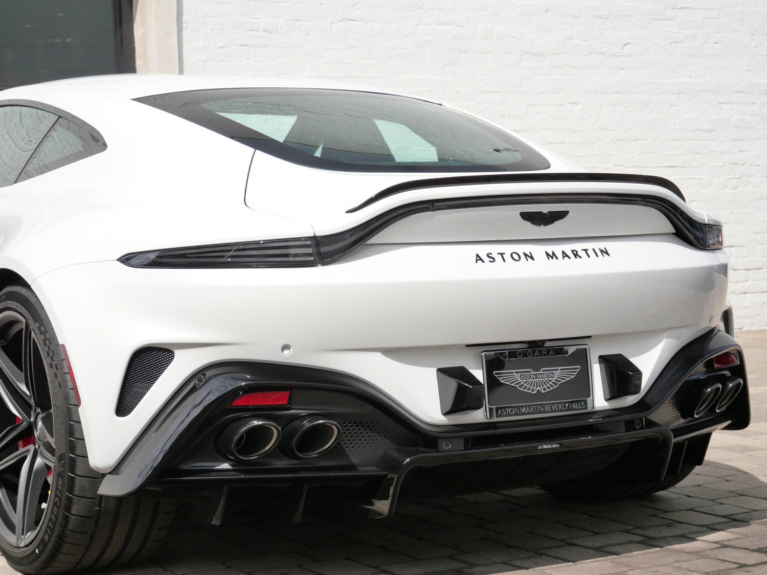 New 2026 Aston Martin V8 Vantage S RWD image 8