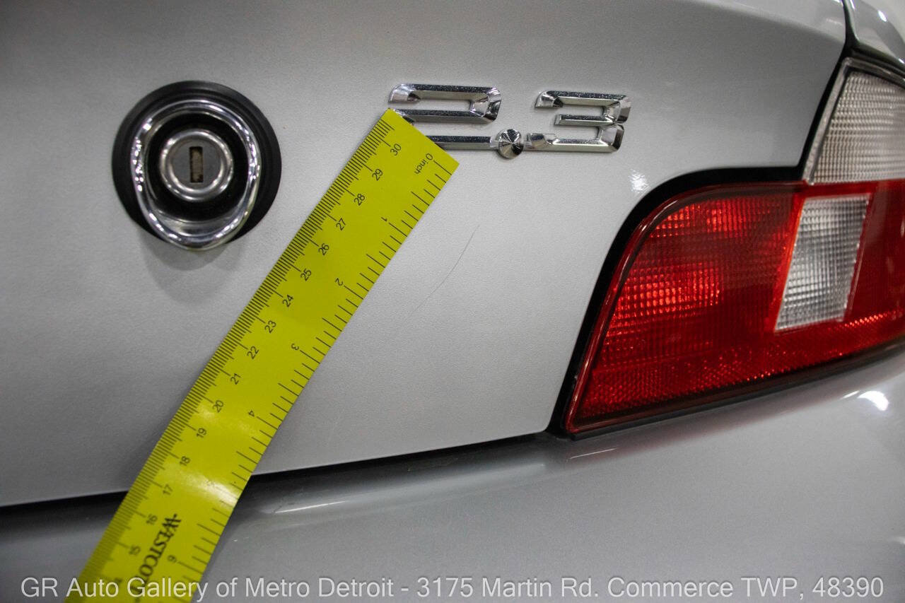 Used 2000 BMW Z3 2.5i image 29