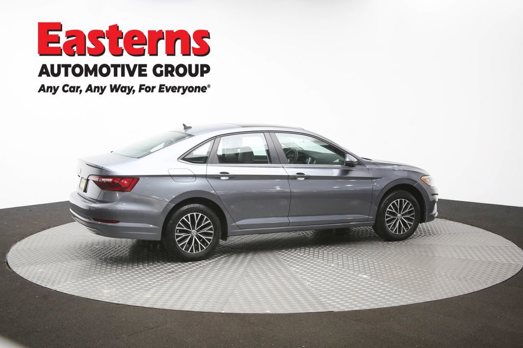 Used 2020 Volkswagen Jetta SE w/ SE Cold Weather Package image 45