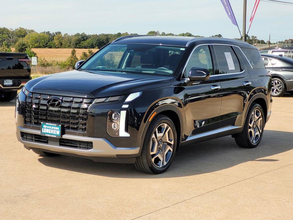 Used 2023 Hyundai Palisade Limited image 3