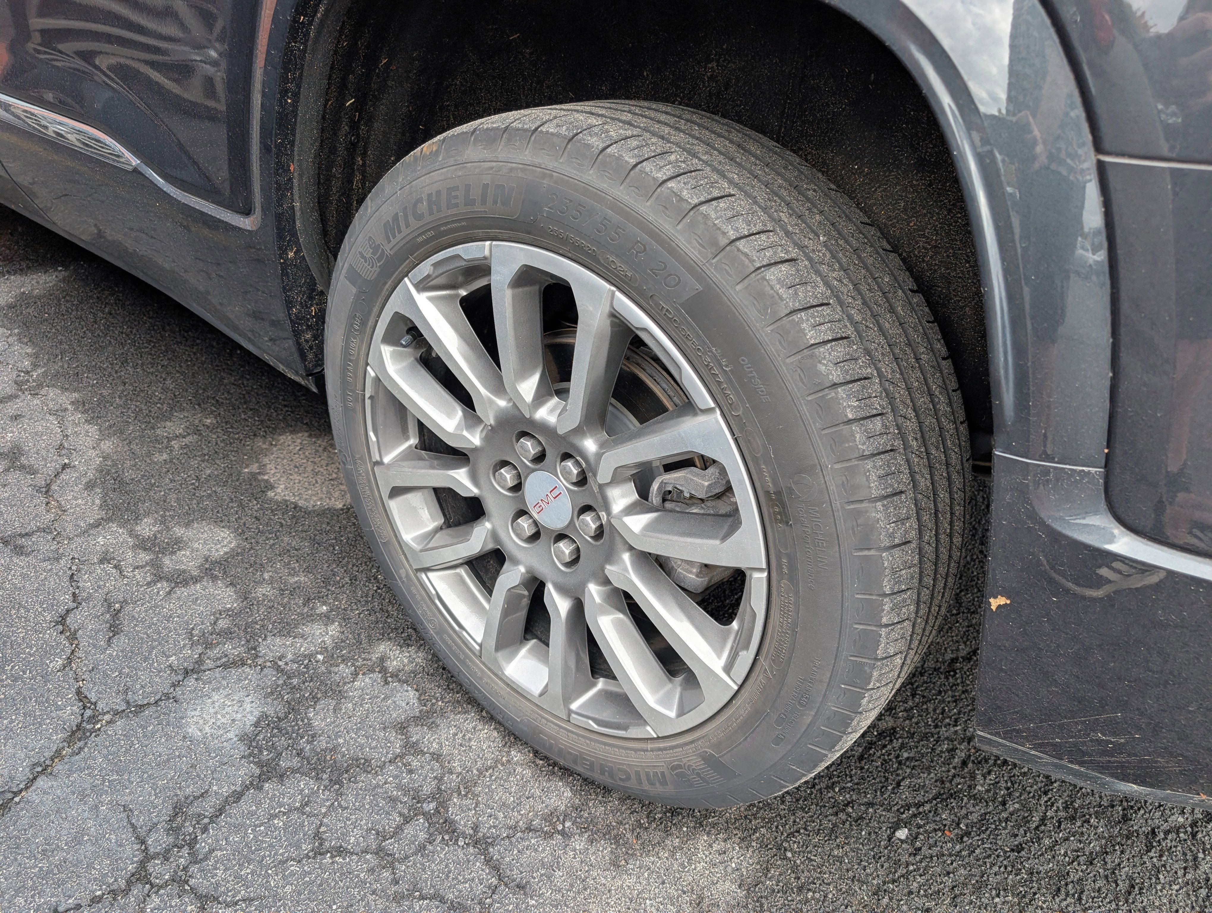 Used 2022 GMC Acadia Denali w/ Denali Ultimate Package image 11