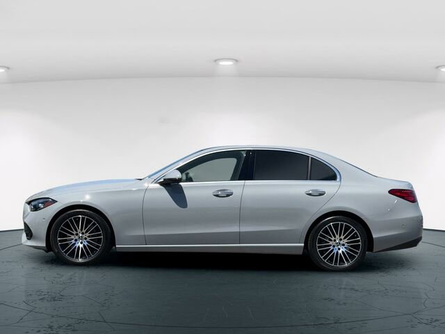 Used 2025 Mercedes-Benz C 300 Sedan image 4