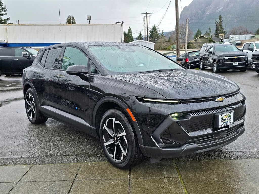 Used 2025 Chevrolet Equinox EV LT image 4