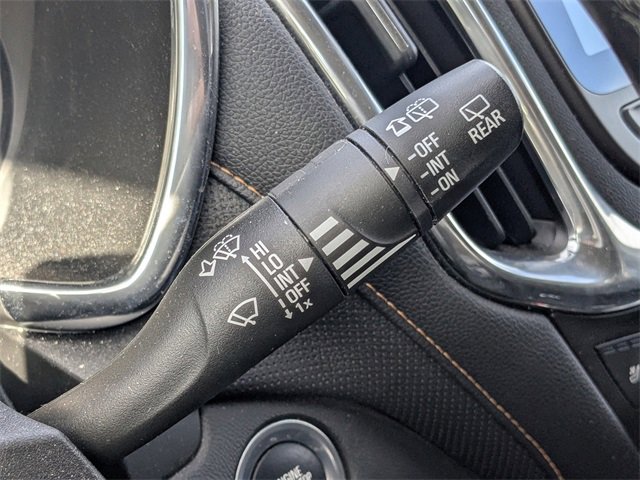 Used 2018 Chevrolet Equinox Premier image 23