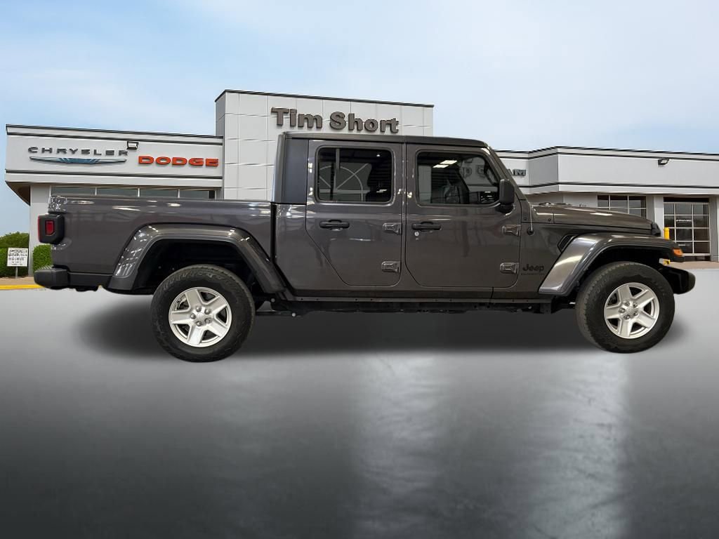 Used 2022 Jeep Gladiator Sport image 6