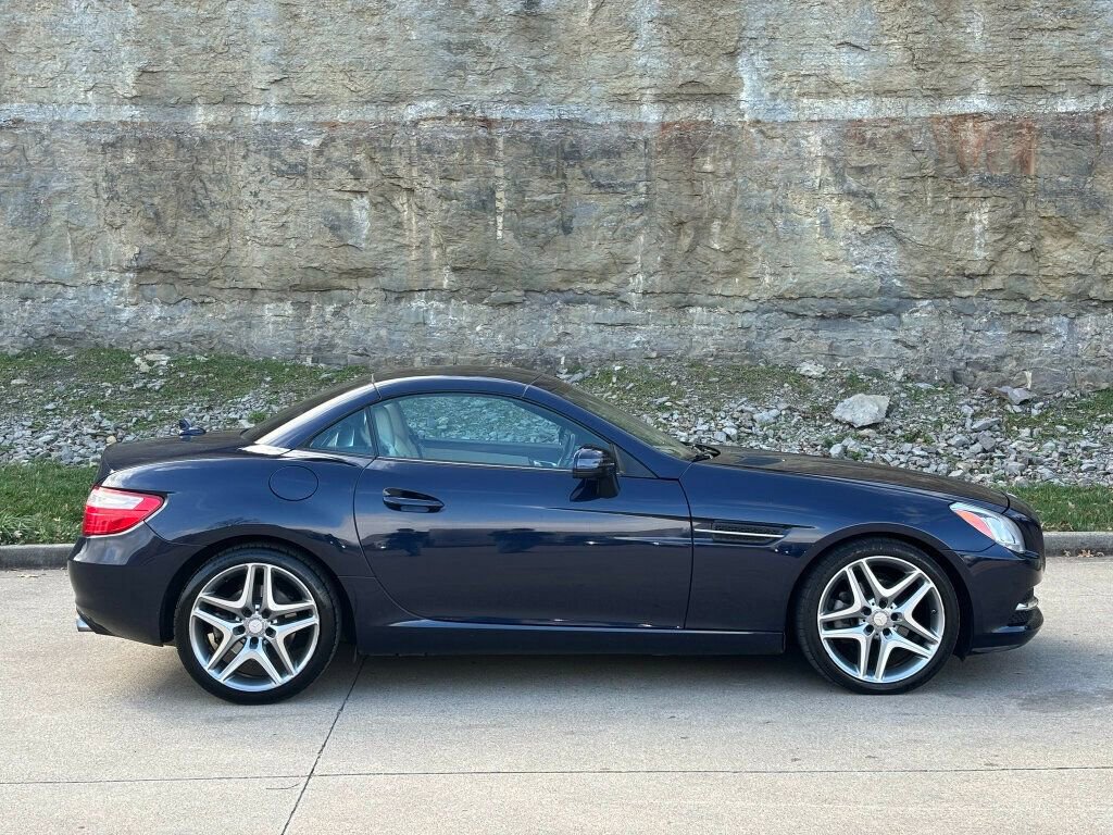 Used 2015 Mercedes-Benz SLK 250 2015 MERCEDES-BENZ SLK 250 image 13