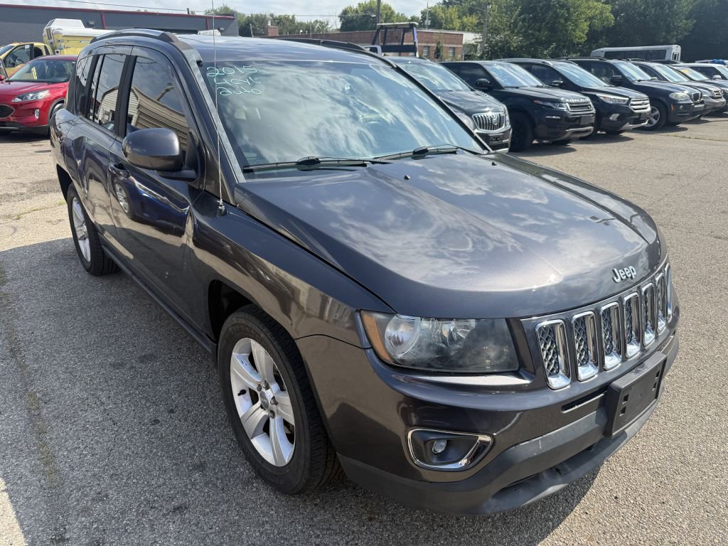 Used 2015 Jeep Compass High Altitude image 1