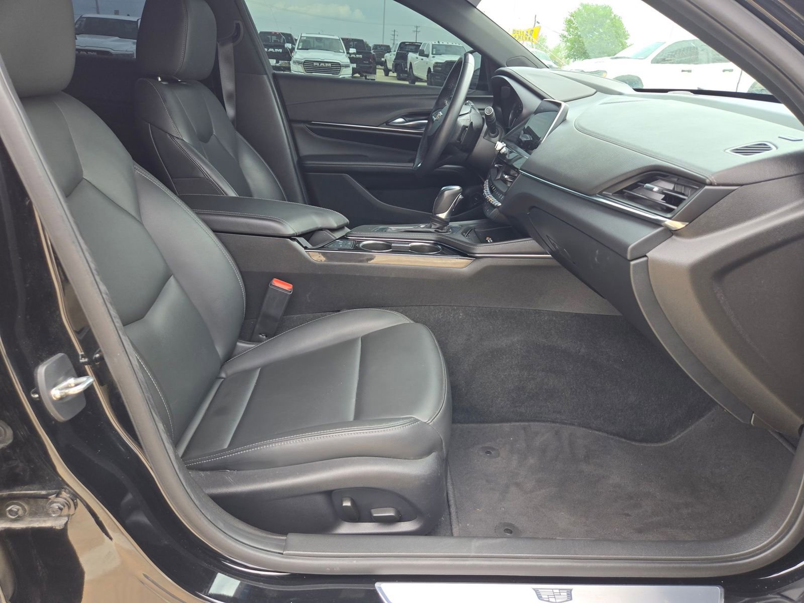Used 2023 Cadillac CT4 Luxury RWD image 24