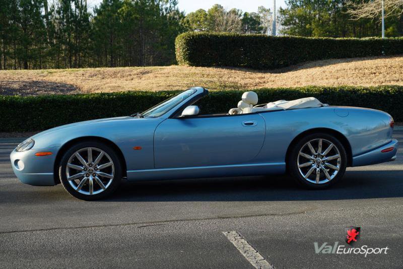 Used 2006 Jaguar XK8 Convertible image 25