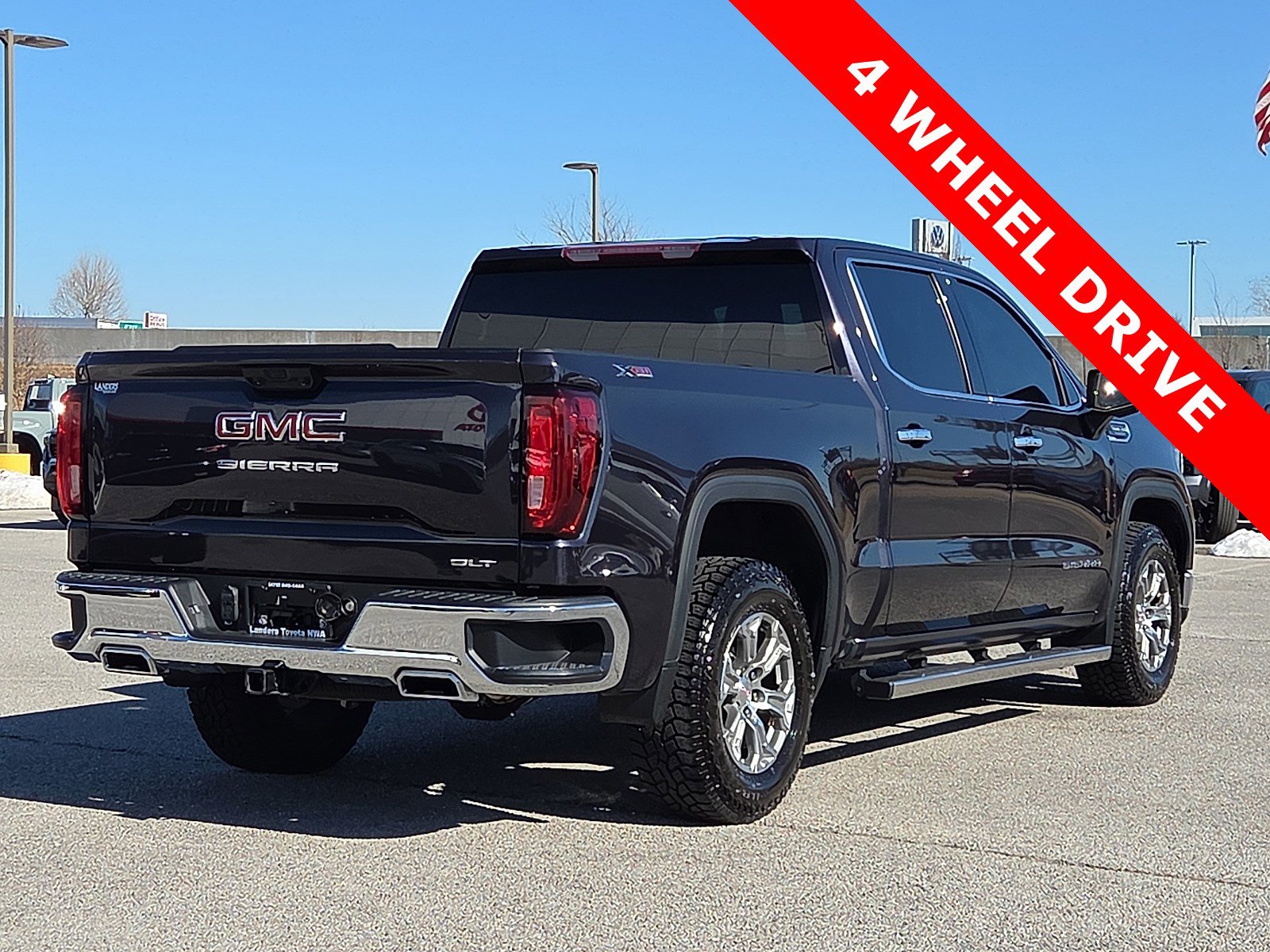 Used 2023 GMC Sierra 1500 SLT w/ X31 Off-Road Package image 5