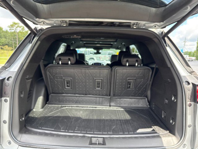 Used 2023 Chevrolet Traverse High Country w/ LPO, Floor Liner Package image 20