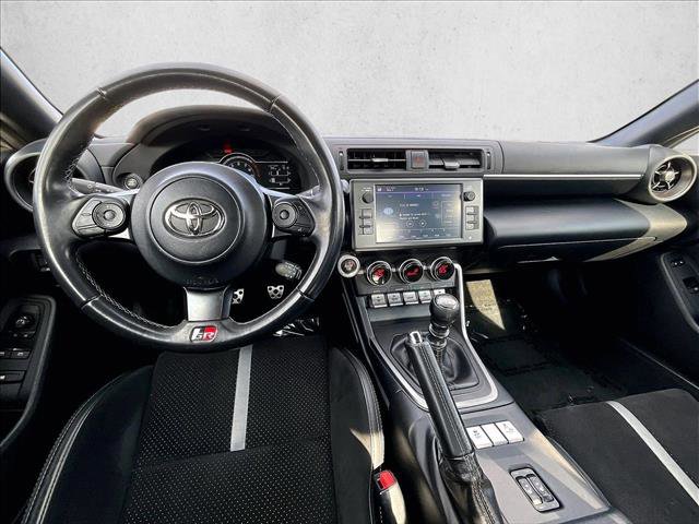 Used 2022 Toyota GR86 Premium RWD image 16