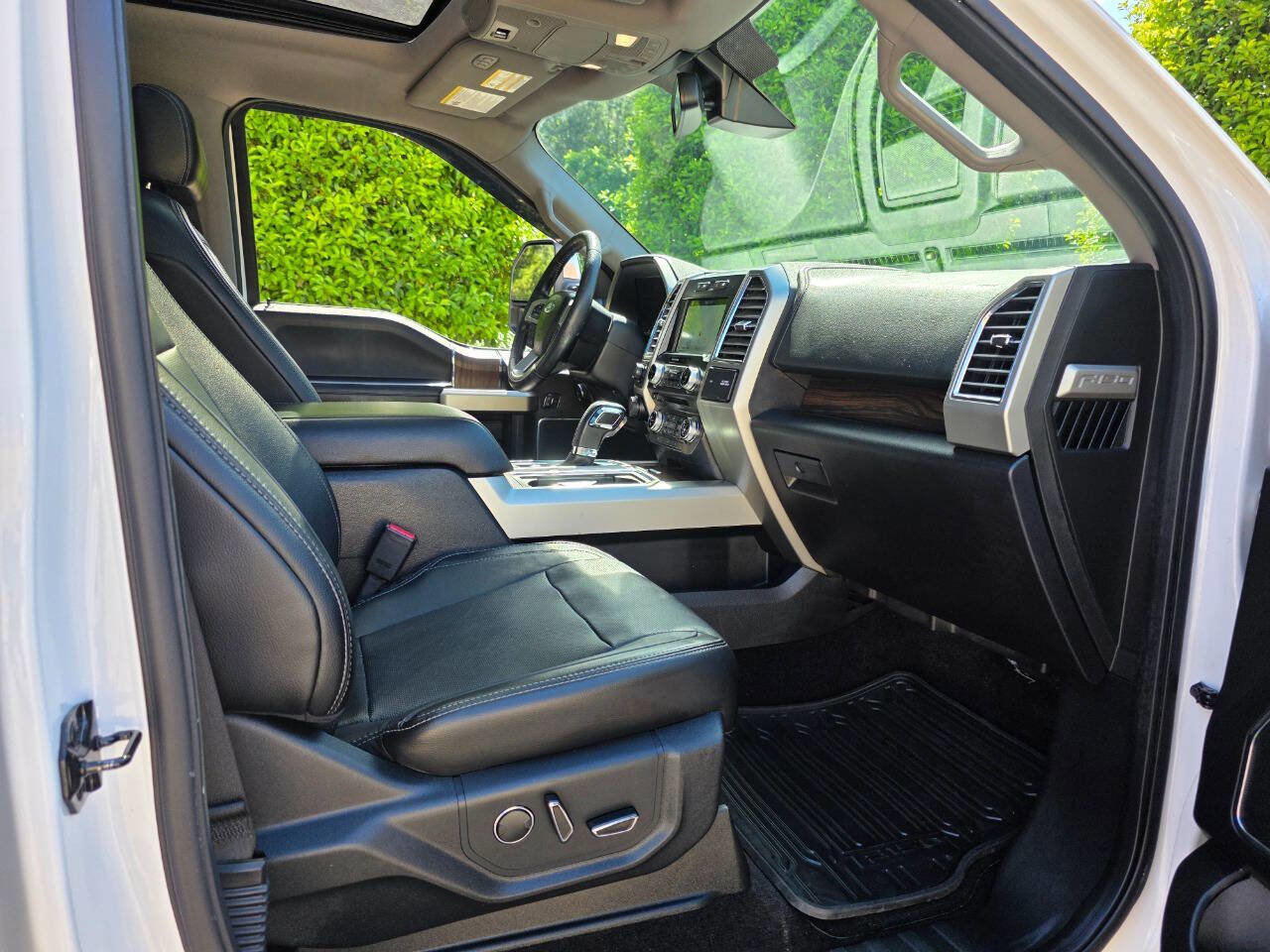 Used 2016 Ford F150 Lariat w/ Equipment Group 502A Luxury AWD/4WD image 43