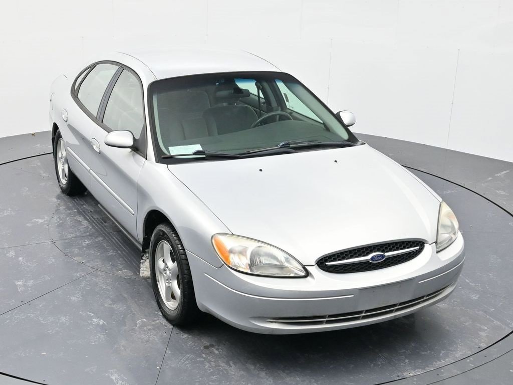 Used 2002 Ford Taurus SE image 32