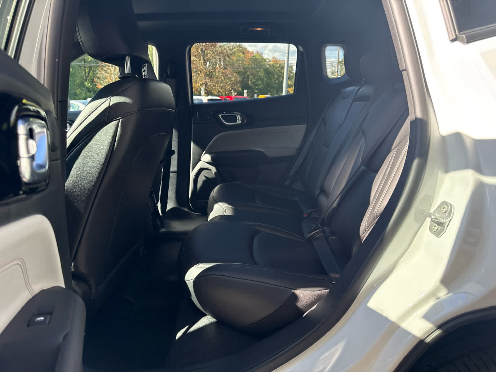 New 2026 Jeep Compass Limited w/ Sun, Sound & Navigation Group AWD/4WD image 20