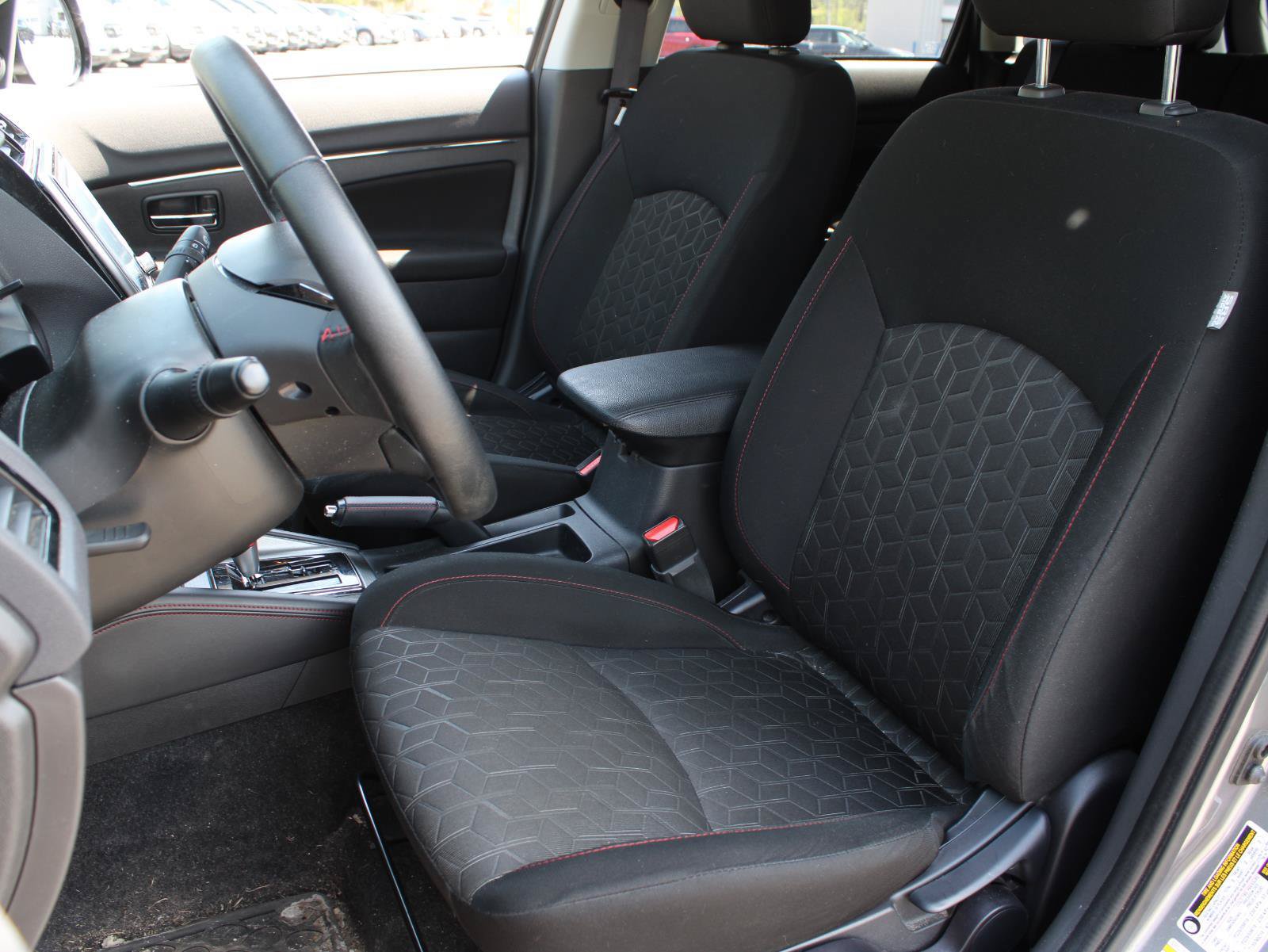 Used 2024 Mitsubishi Outlander Sport AWD image 15