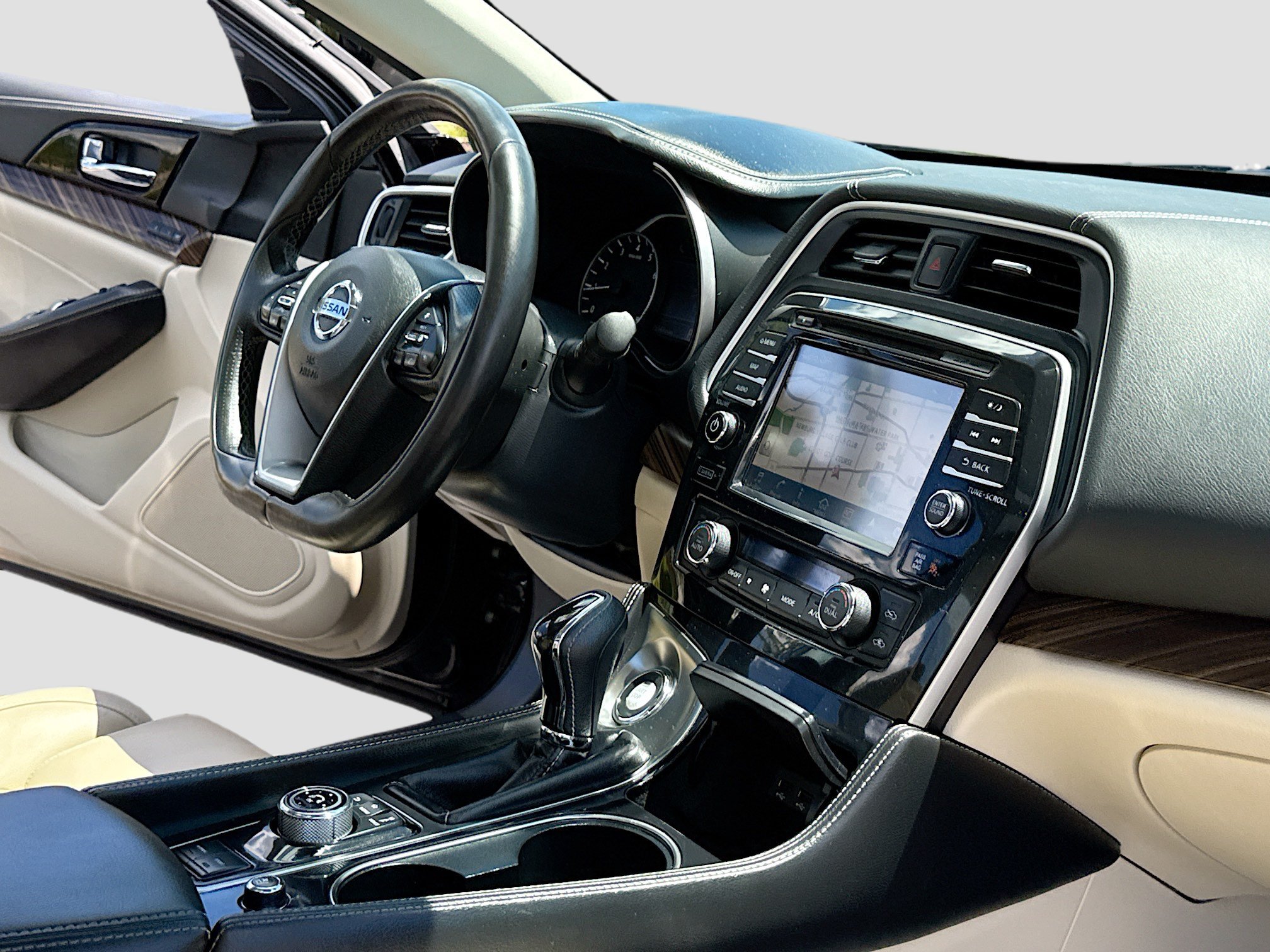 Used 2016 Nissan Maxima Platinum FWD image 5