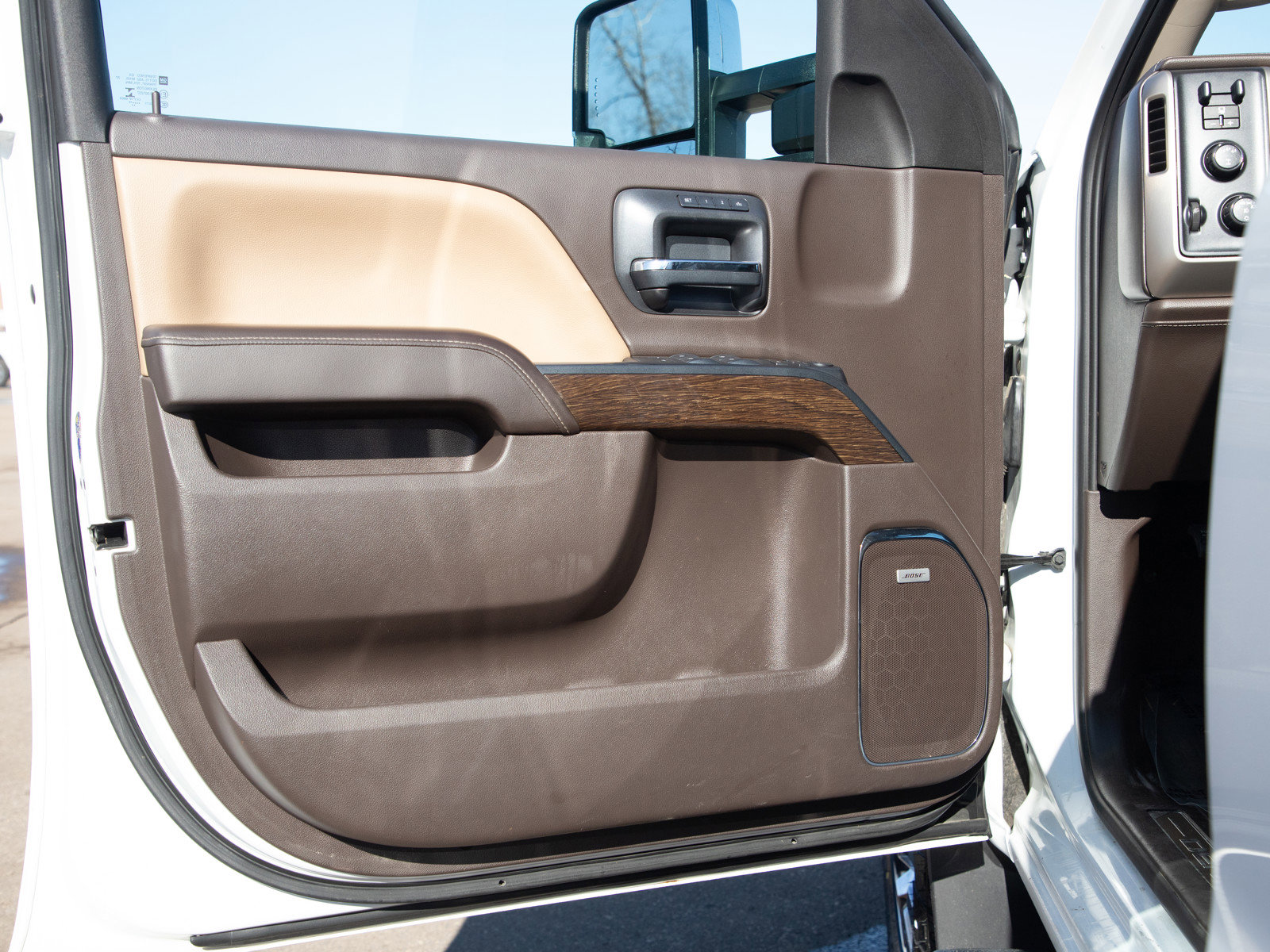 Used 2018 GMC Sierra 2500 Denali image 17