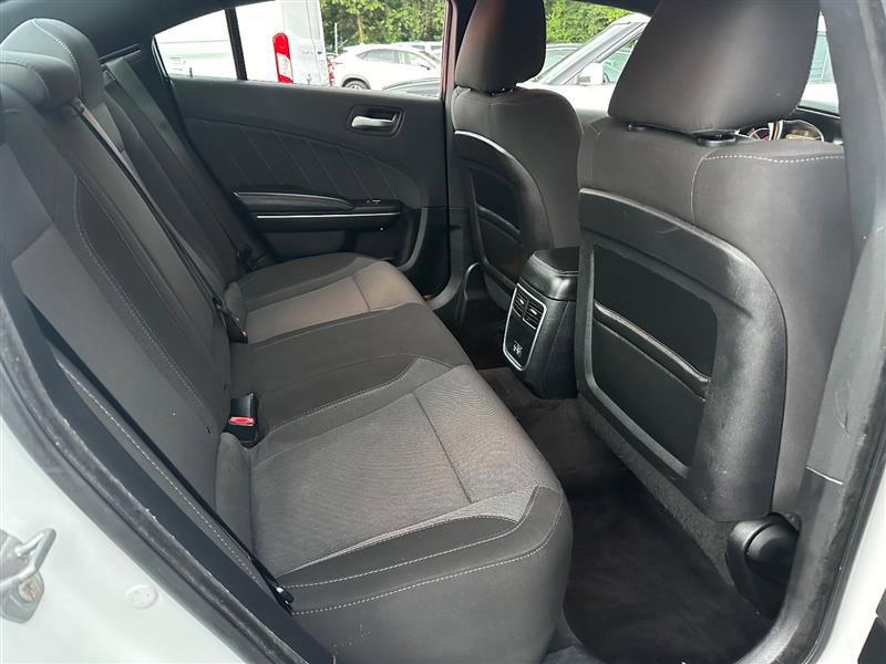 Used 2017 Dodge Charger SXT w/ Navigation & Travel Group RWD image 21