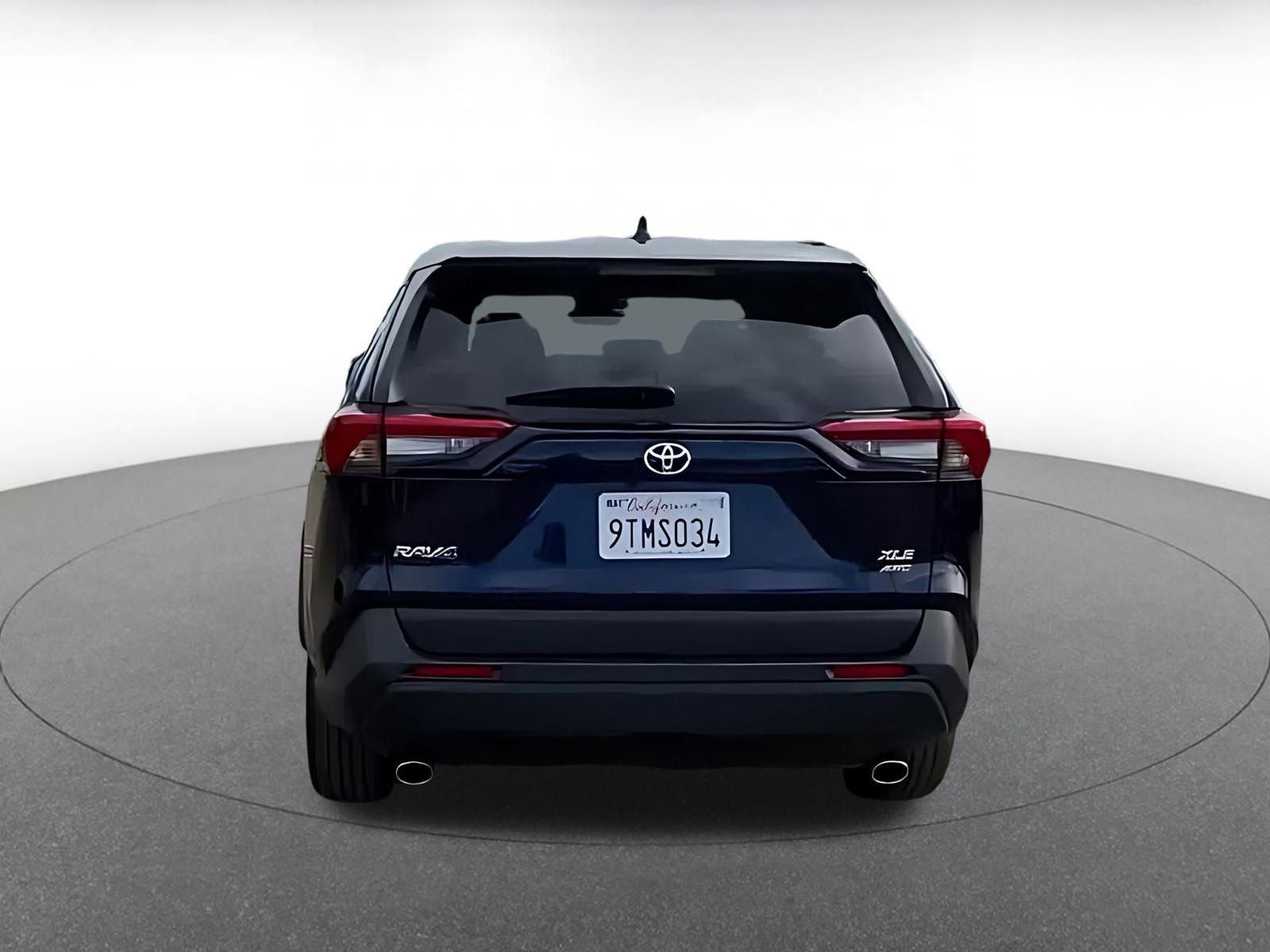 Used 2025 Toyota RAV4 XLE w/ Convenience Package image 12