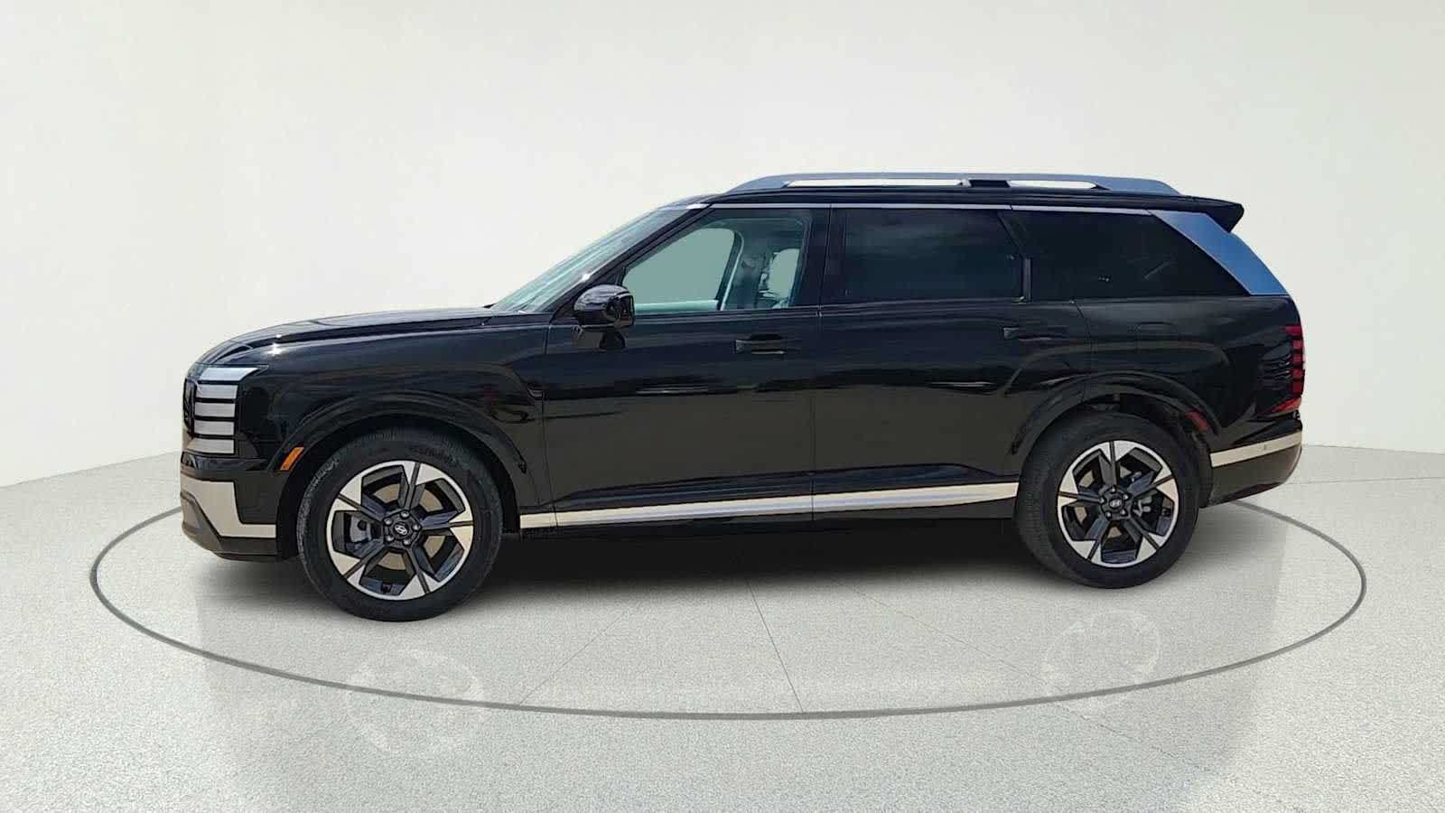 New 2026 Hyundai Palisade Limited FWD image 3
