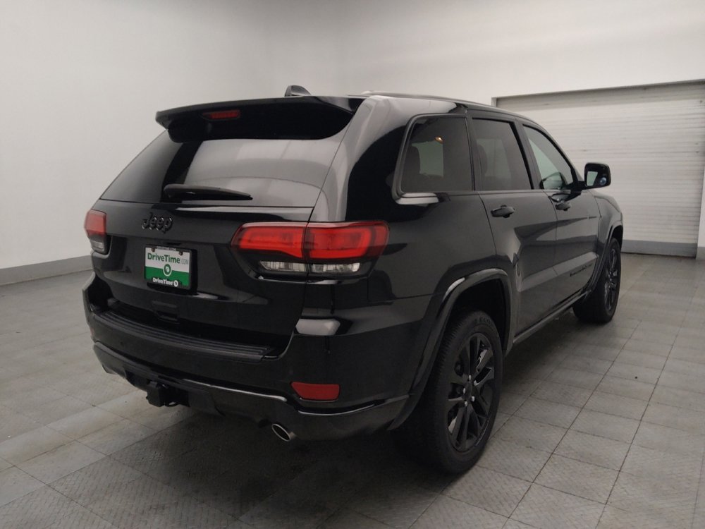 Used 2022 Jeep Grand Cherokee Laredo X image 9