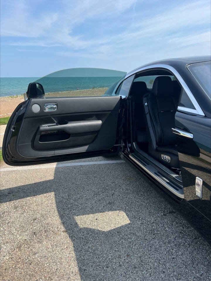 Used 2016 Rolls-Royce Wraith image 13