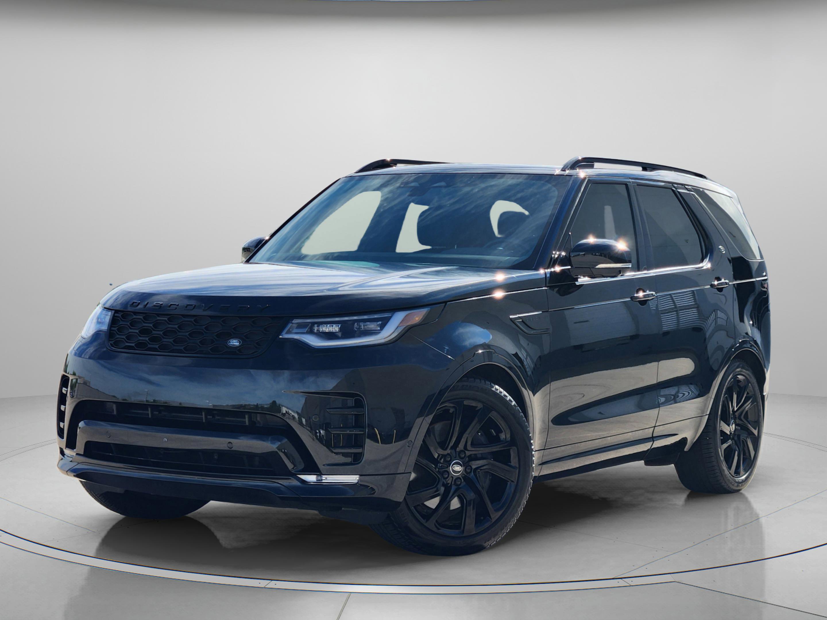 Certified 2025 Land Rover Discovery Dynamic SE