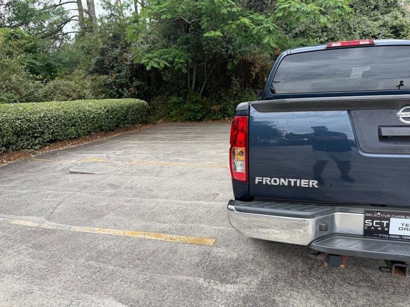 Used 2019 Nissan Frontier SV RWD image 8