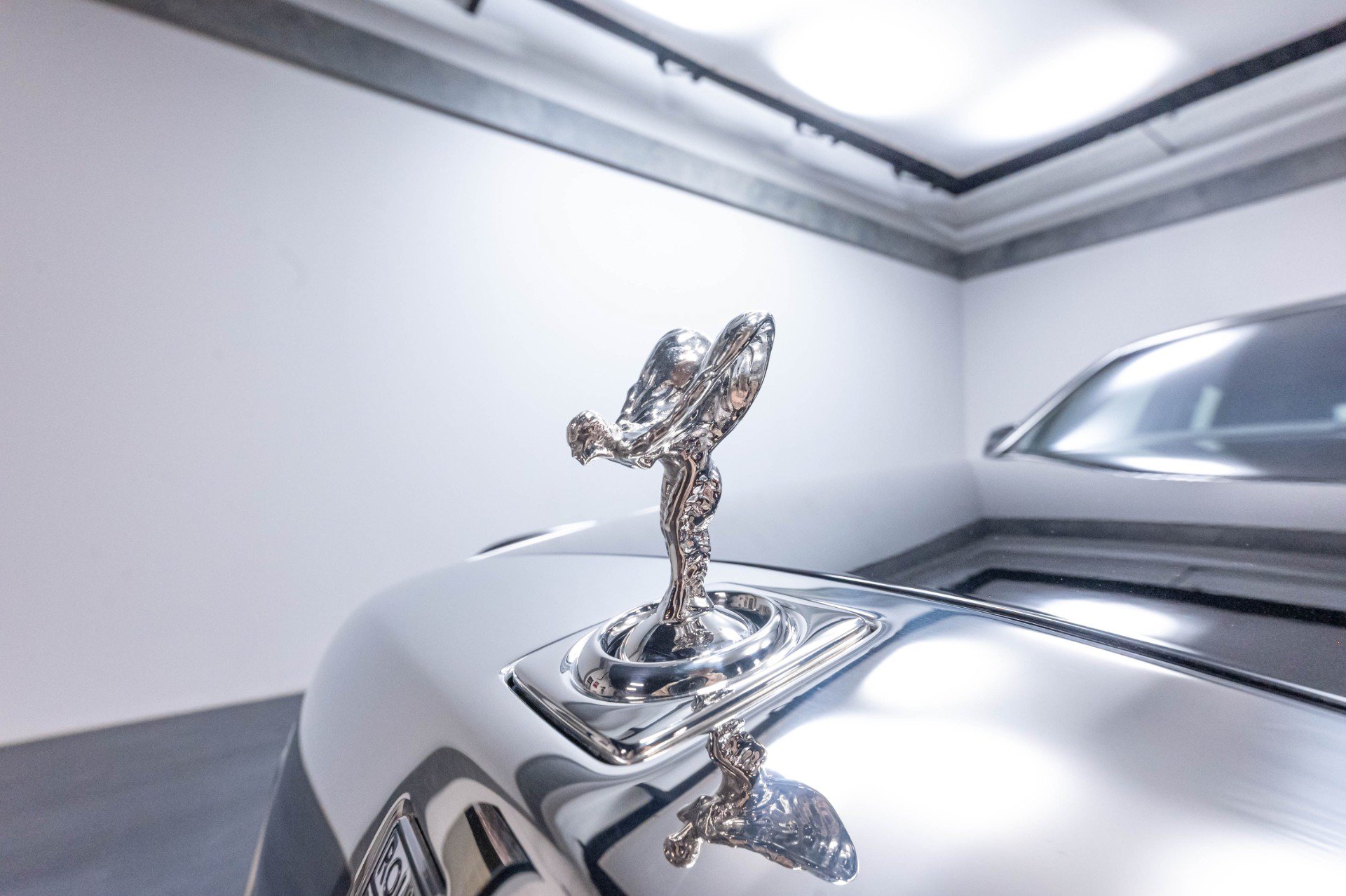 Used 2024 Rolls-Royce Phantom Sedan w/ The Phantom Package RWD image 63