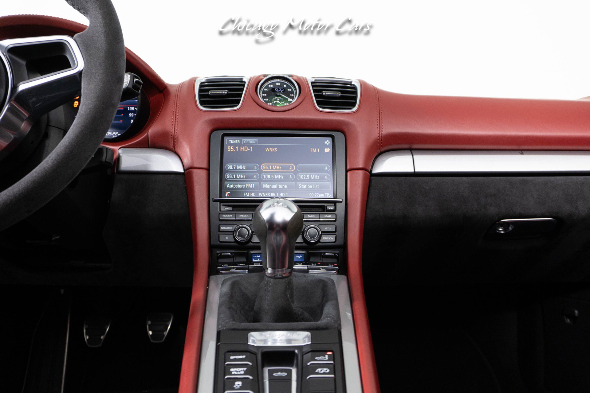 Used 2016 Porsche Boxster Spyder image 24