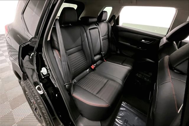New 2026 Nissan Rogue SV AWD/4WD image 30
