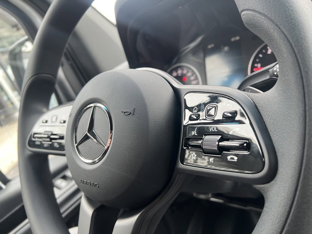 Used 2024 Mercedes-Benz Sprinter 4500 image 29