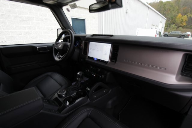 New 2025 Ford Bronco Outer Banks w/ Sasquatch Package image 33