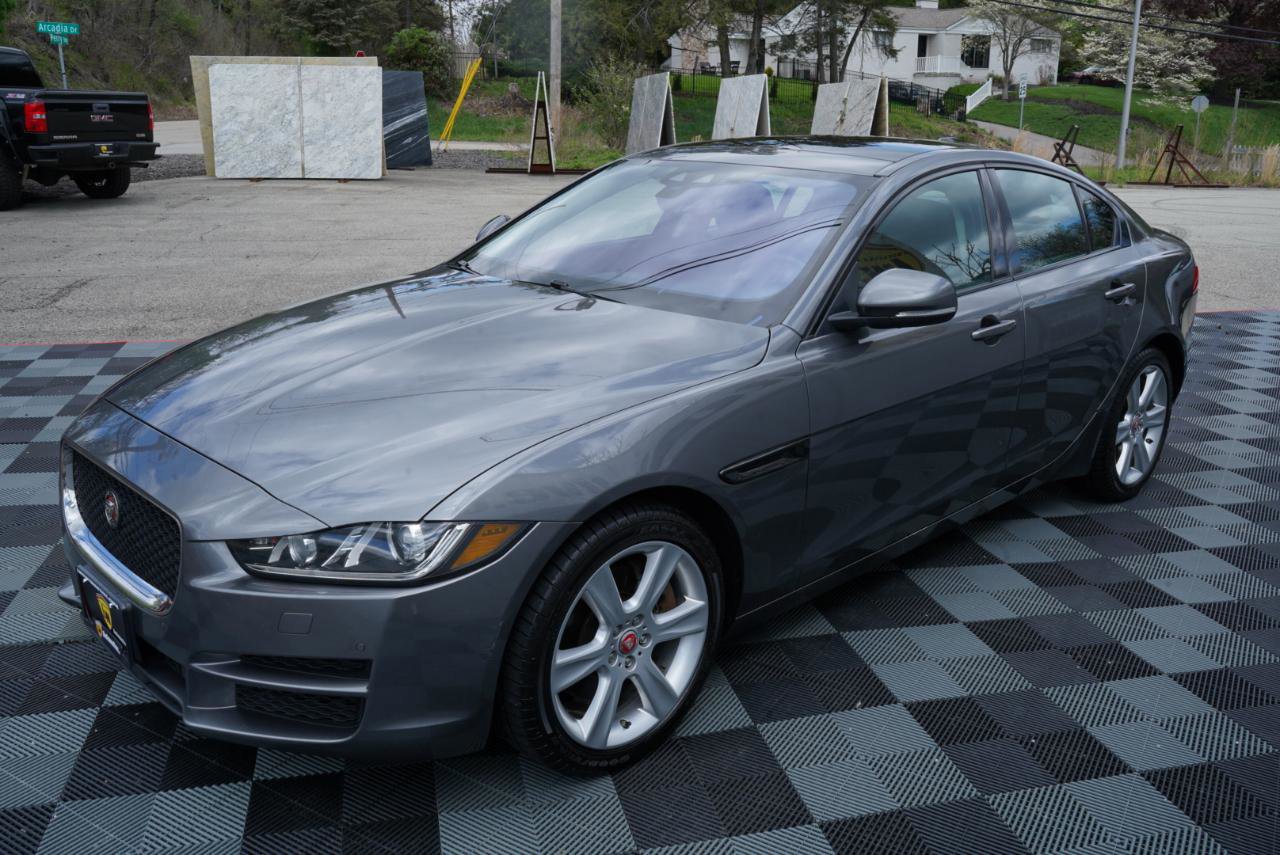 Used 2018 Jaguar XE Prestige AWD/4WD image 12
