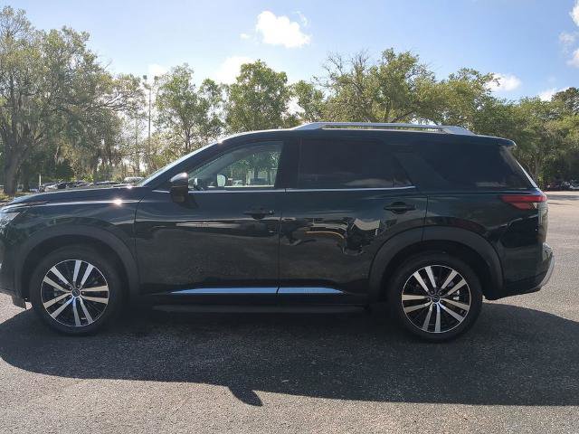 Certified 2025 Nissan Pathfinder Platinum w/ Lighting Package (N93) image 8