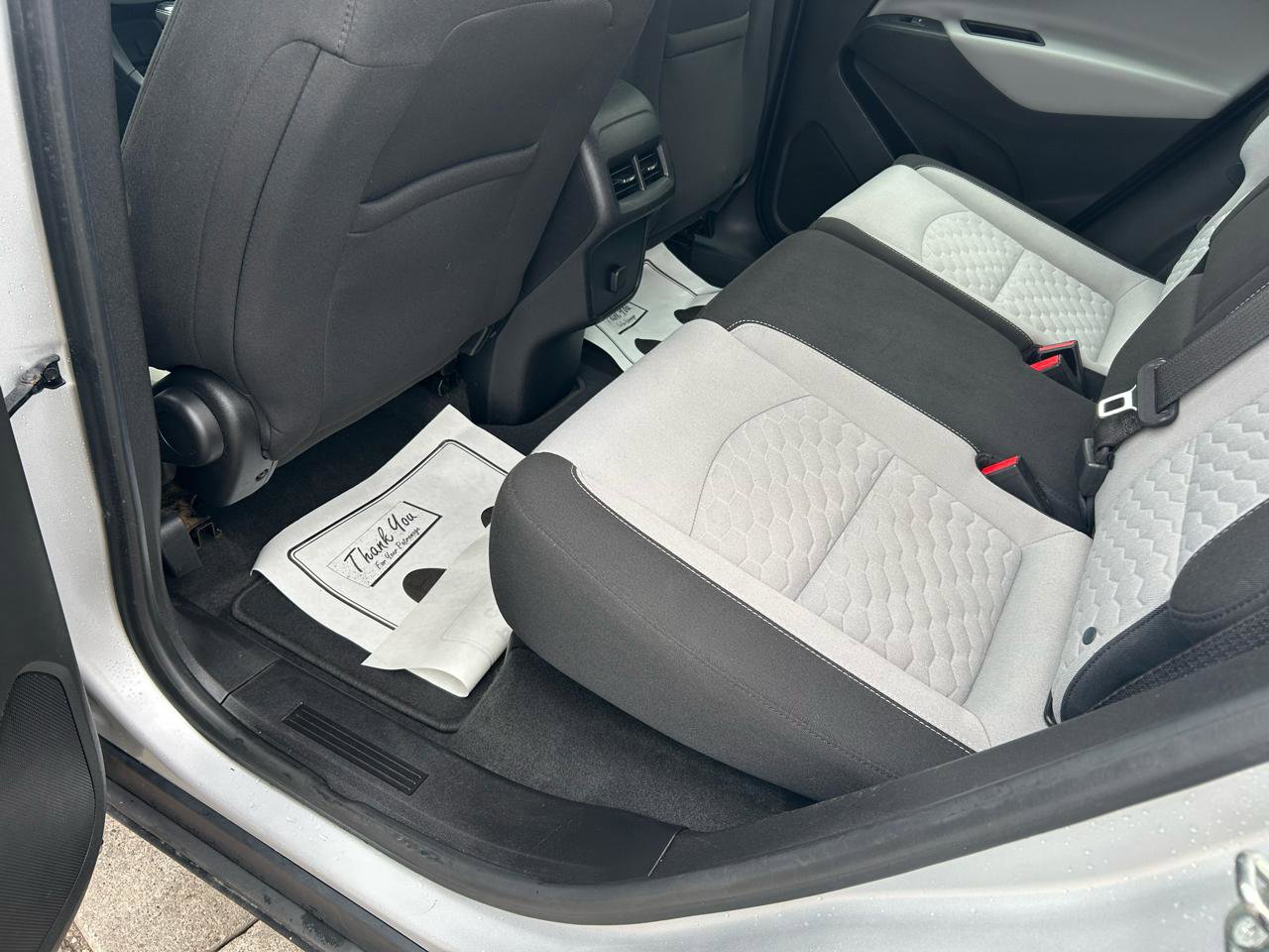 Used 2018 Chevrolet Equinox LS image 9