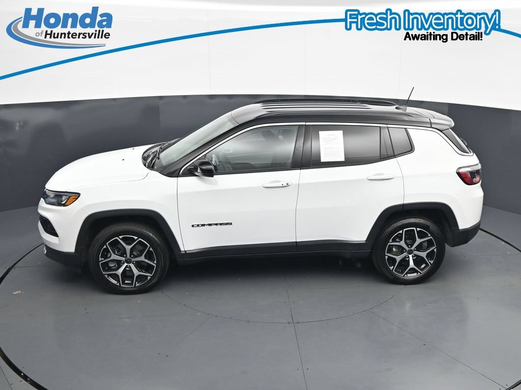 Used 2025 Jeep Compass Limited AWD/4WD image 21