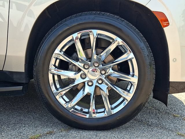Used 2021 Cadillac Escalade ESV Premium Luxury w/ Driver Assist Tech Package AWD/4WD image 10