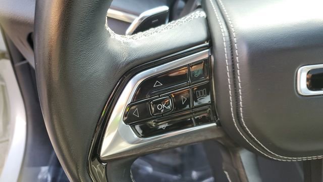 Used 2022 Jeep Grand Cherokee Overland w/ Advanced Protech Group III image 14