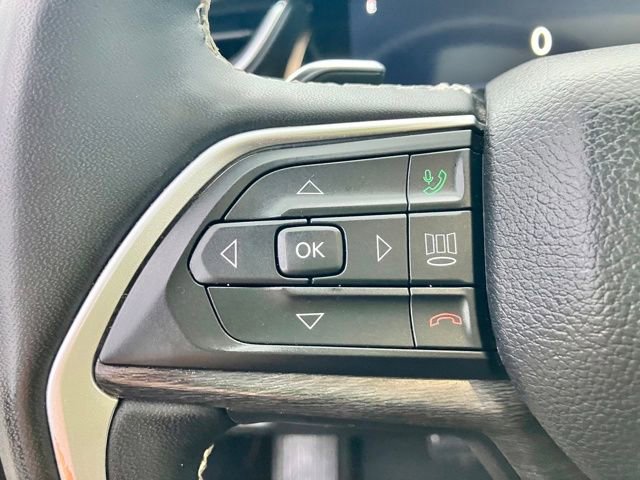 Used 2024 Jeep Grand Cherokee Limited image 4