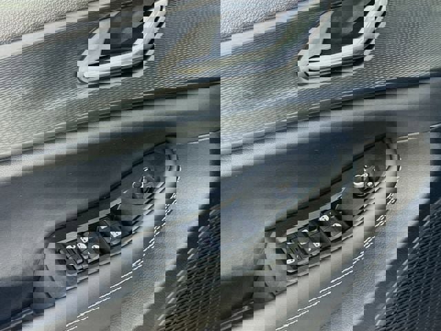 New 2025 Jeep Grand Cherokee Altitude image 20