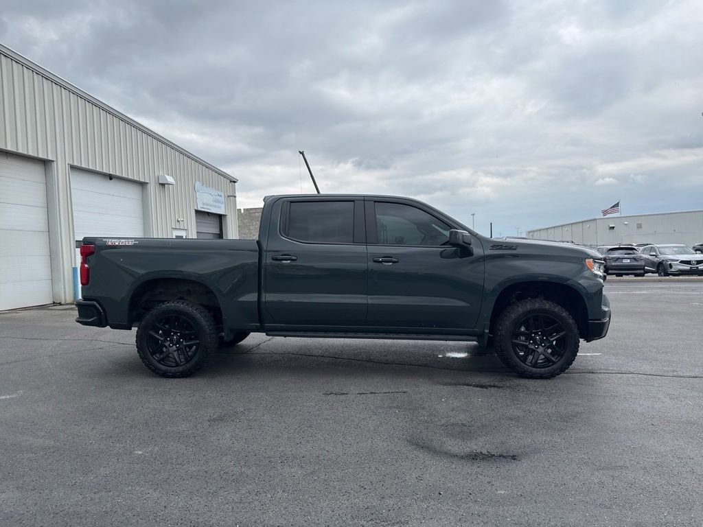 Used 2025 Chevrolet Silverado 1500 LT Trail Boss w/ Convenience Package II AWD/4WD image 8